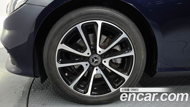 Mercedes-Benz E-Class (W213) E250 Avantgarde 2020 — фото 5