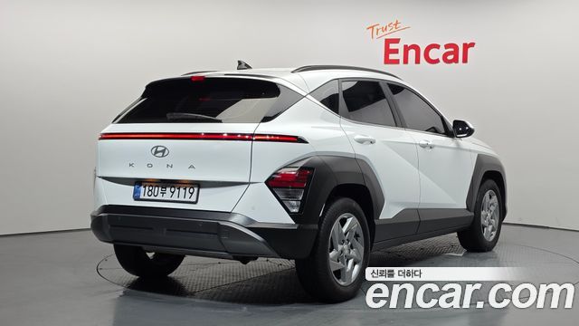 Hyundai Kona (SX2) Gasoline 2.0 2WD Premium 2024 — фото 2