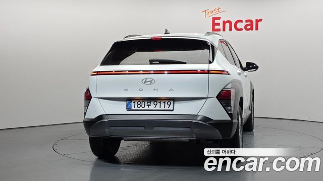 Hyundai Kona (SX2) Gasoline 2.0 2WD Premium 2024 — фото 4