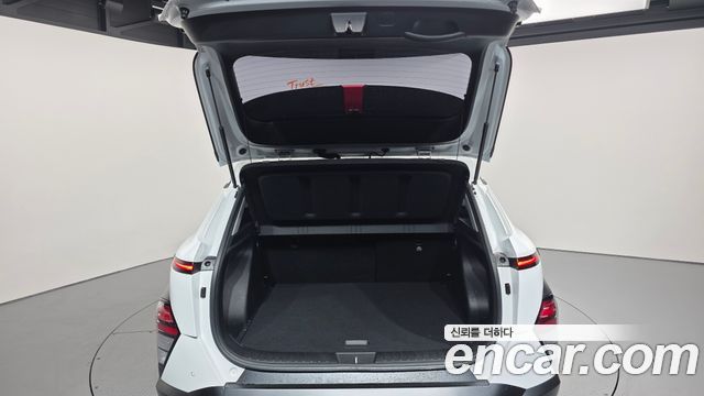 Hyundai Kona (SX2) Gasoline 2.0 2WD Premium 2024 — фото 20