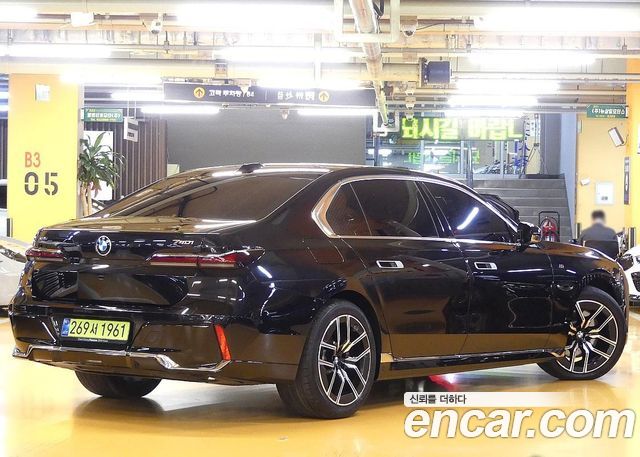 BMW 7 Series (G70) 740i xDrive M Sport 2025 — фото 2