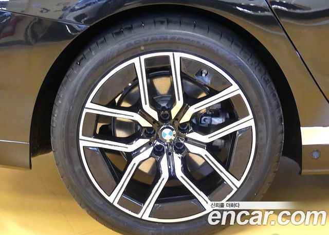 BMW 7 Series (G70) 740i xDrive M Sport 2025 — фото 5