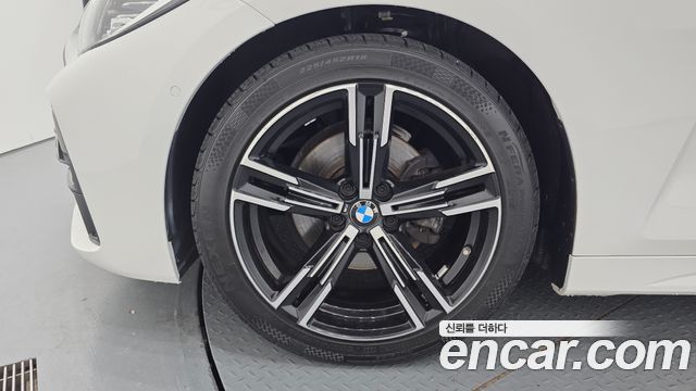 BMW 4 Series (G22) 420i M Sport Coupe 2021 — фото 5