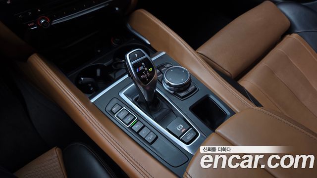 BMW X6 (F16) M50d 2016 — фото 9