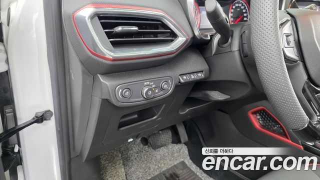 Chevrolet Trailblazer 1.3 Turbo 4WD RS 2023 — фото 35