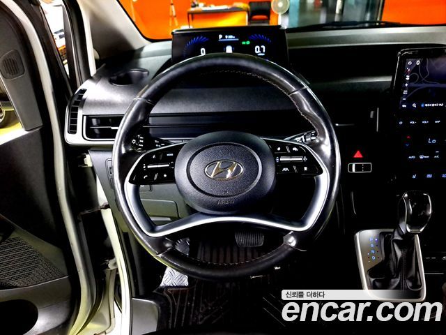 Hyundai Staria Cargo 5-Seater Modern 2022 — фото 15