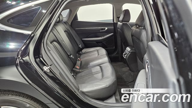 Hyundai Sonata The Edge (DN8) 1.6 Turbo Exclusive 2024 — фото 16