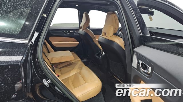 Volvo XC60 (II) B6 Ultimate Bright 2023 — фото 26
