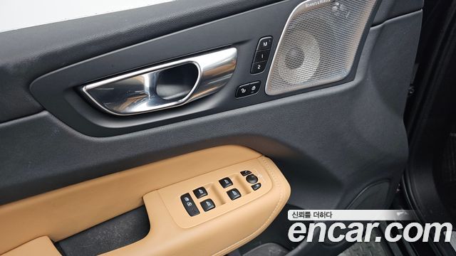 Volvo XC60 (II) B6 Ultimate Bright 2023 — фото 27