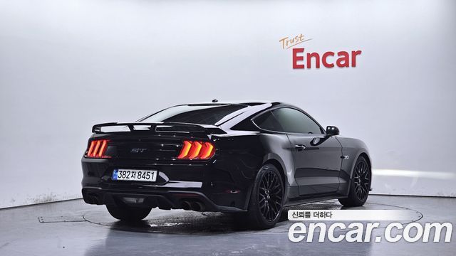 Ford Mustang GT Coupe 2019 — фото 2