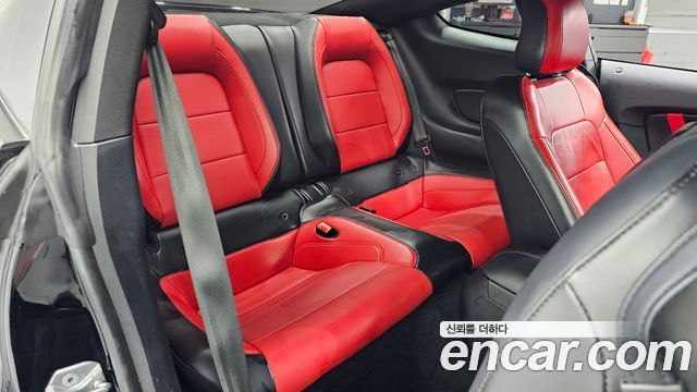 Ford Mustang GT Coupe 2019 — фото 15