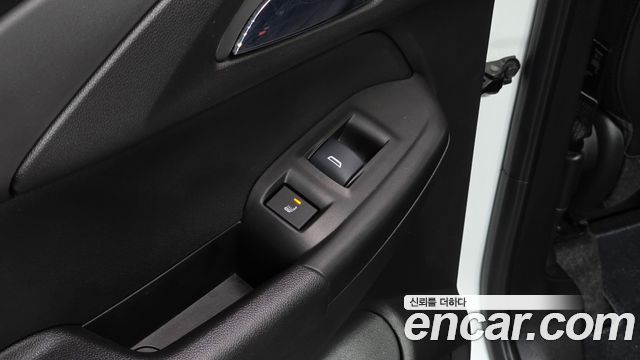 Chevrolet Trailblazer 1.3 Turbo 2WD Premier 2022 — фото 30