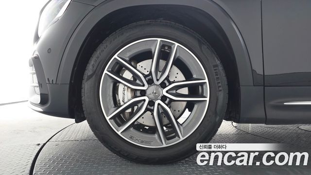 Mercedes-Benz GLB-Class (X247) AMG GLB35 4MATIC 2025 — фото 5