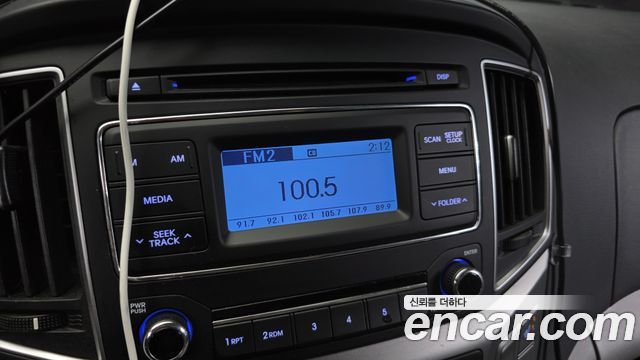 Hyundai Grand Starex Van 3-Seater Smart 2021 — фото 12