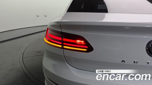 Volkswagen Arteon 2.0 TDI Prestige 2019 — фото 23