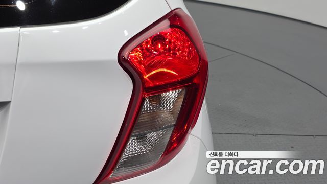 Chevrolet Spark Van 2020 — фото 23