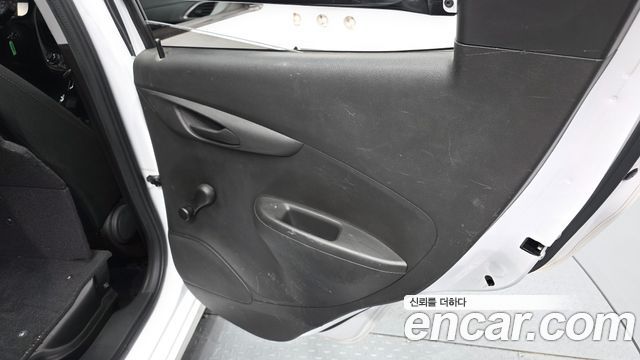 Chevrolet Spark Van 2020 — фото 25