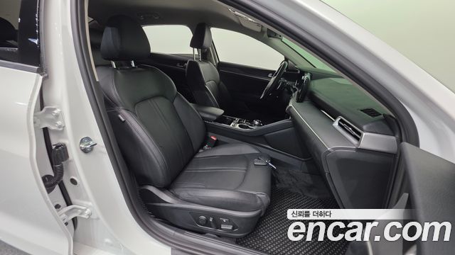 Kia K5 (III) 2.0 Prestige 2023 — фото 10