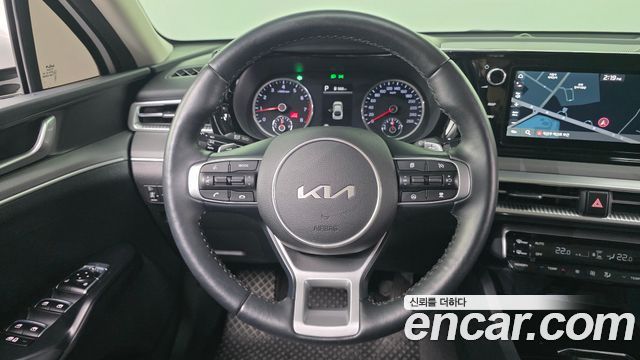 Kia K5 (III) 2.0 Prestige 2023 — фото 18