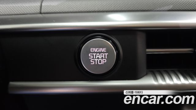 Kia K5 (III) 2.0 Prestige 2023 — фото 24