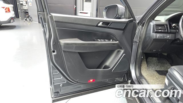 KG Mobility (SsangYong) Rexton Sports Khan Diesel 2.2 4WD Prestige Special (5-Link) 2021 — фото 24