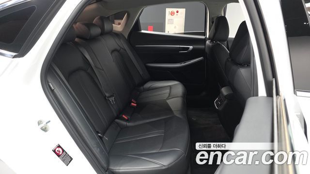 Hyundai Sonata (DN8) 2.0 Premium Plus 2022 — фото 12