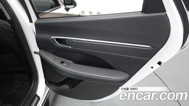 Hyundai Sonata (DN8) 2.0 Premium Plus 2022 — фото 25