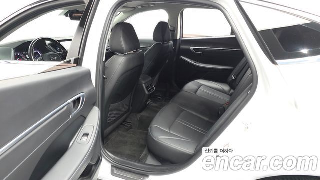 Hyundai Sonata (DN8) 2.0 Premium Plus 2022 — фото 26