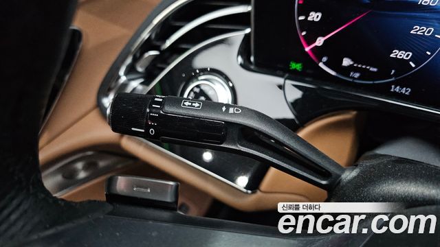 Mercedes-Benz E-Class (W214) E300 4MATIC AMG Line Premiere Special 2024 — фото 30
