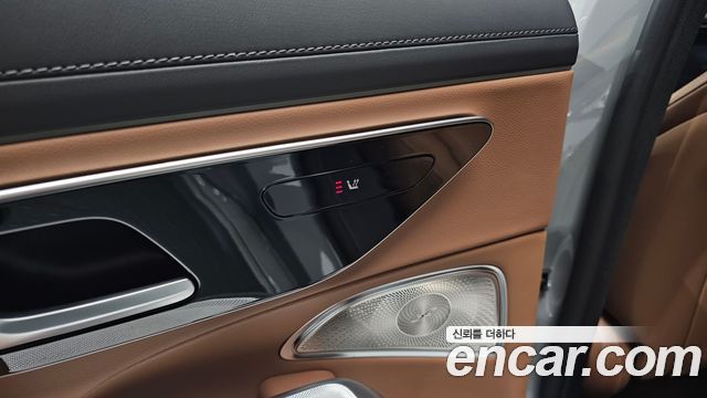 Mercedes-Benz E-Class (W214) E300 4MATIC AMG Line Premiere Special 2024 — фото 33