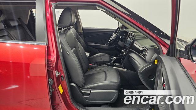 KG Mobility (SsangYong) Very New Tivoli Gasoline 1.5 2WD V3 2022 — фото 11