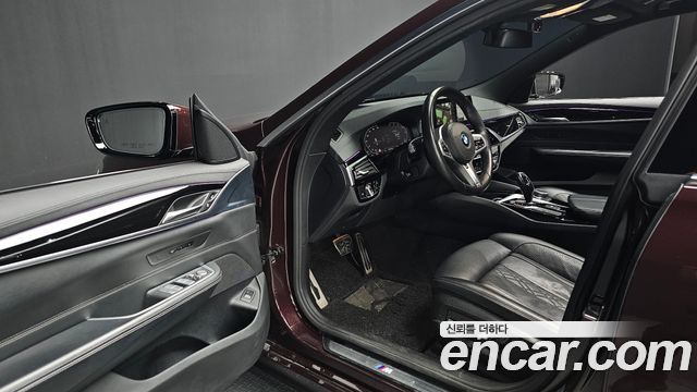 BMW 6 Series GT (G32) 620d xDrive M Sport 2020 — фото 11
