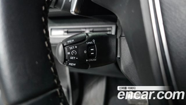 Peugeot 3008 (II) 1.6 BlueHDi Allure 2018 — фото 17