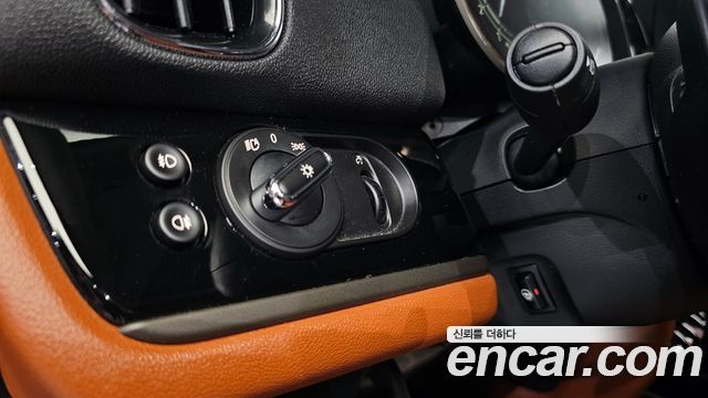 MINI Cooper S Countryman ALL4 Classic 2nd 2022 — фото 13