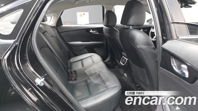 Kia K3 (II) 1.6 Noblesse 2022 — фото 16