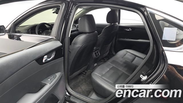 Kia K3 (II) 1.6 Noblesse 2022 — фото 32