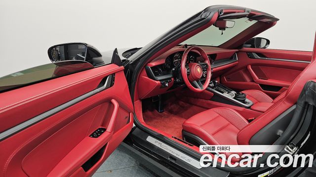 Porsche 911 (992) Carrera 4S Cabriolet 2024 — фото 10