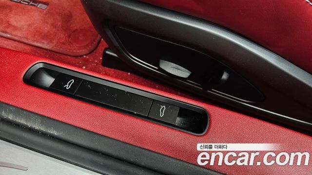 Porsche 911 (992) Carrera 4S Cabriolet 2024 — фото 17