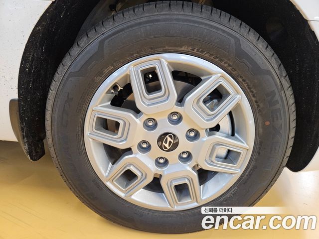 Hyundai Staria HEV 1.6T Cargo 5-Seater Modern 2026 — фото 5