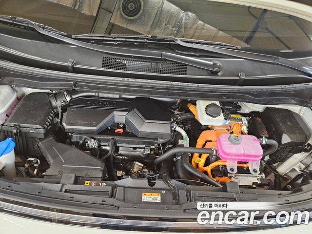 Hyundai Staria HEV 1.6T Cargo 5-Seater Modern 2026 — фото 6