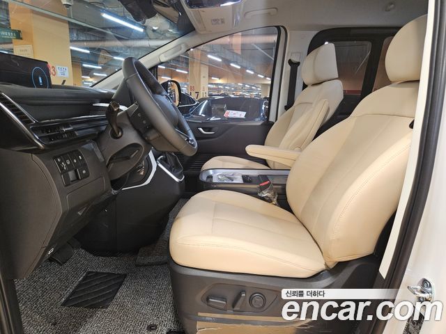 Hyundai Staria HEV 1.6T Cargo 5-Seater Modern 2026 — фото 10