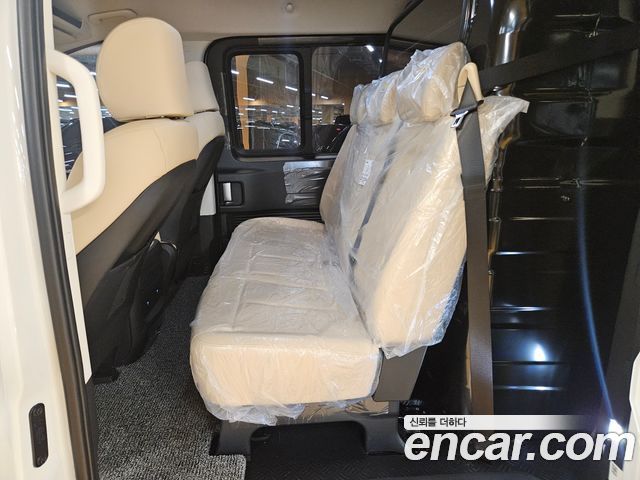 Hyundai Staria HEV 1.6T Cargo 5-Seater Modern 2026 — фото 11