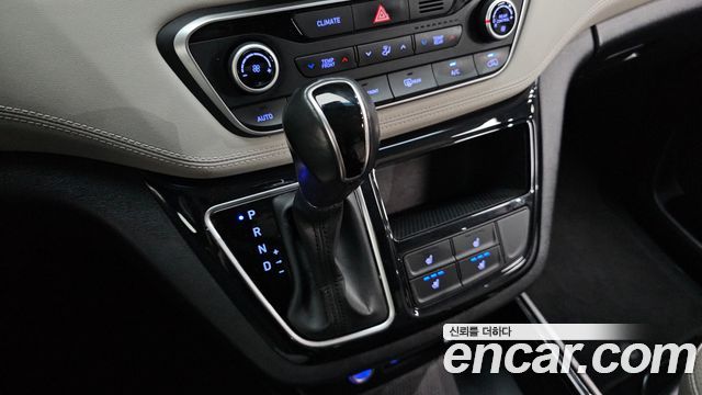 Hyundai Grand Starex Limousine 2019 — фото 9