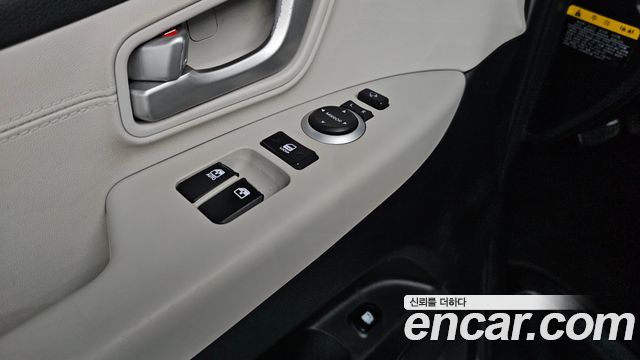 Hyundai Grand Starex Limousine 2019 — фото 18