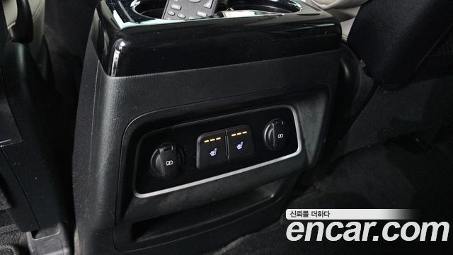 Hyundai Grand Starex Limousine 2019 — фото 29
