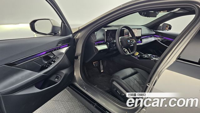 BMW 5 Series (G60) 520i M Sport 2026 — фото 10