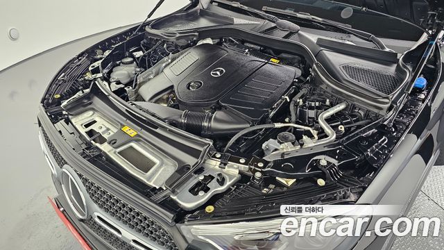 Mercedes-Benz GLC-Class (X254) GLC300 4MATIC AMG Line 2024 — фото 6