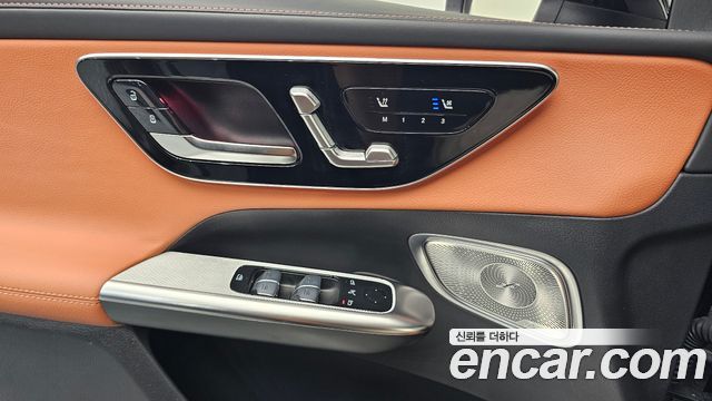 Mercedes-Benz GLC-Class (X254) GLC300 4MATIC AMG Line 2024 — фото 19
