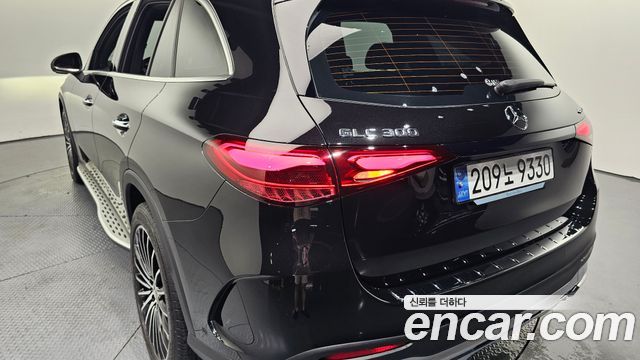 Mercedes-Benz GLC-Class (X254) GLC300 4MATIC AMG Line 2024 — фото 23