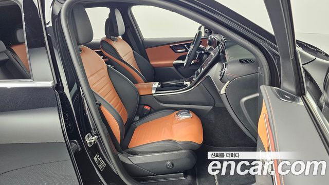 Mercedes-Benz GLC-Class (X254) GLC300 4MATIC AMG Line 2024 — фото 26